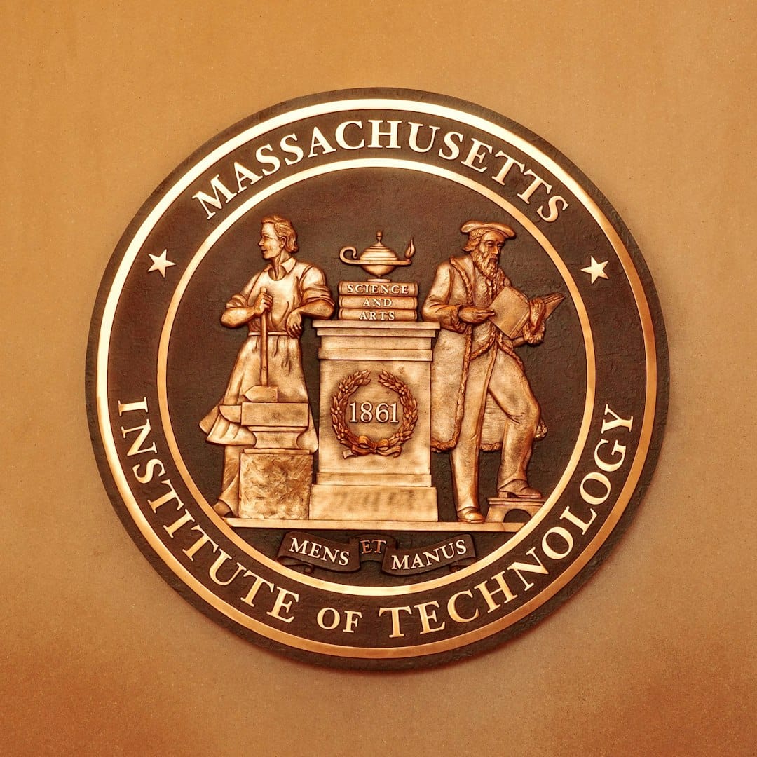 Massachusetts aperta o cerco contra data centers poluentes — e você pode fazer sua parte