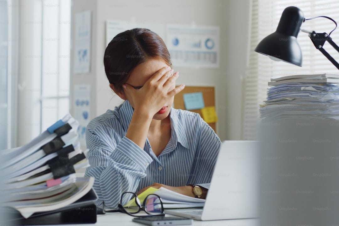 Pequenas IAs mais precisas: o impacto no trabalho do dia a dia