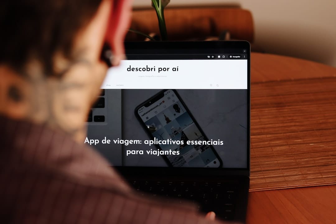 Você sabe o que é 'recorrência opaca'? Entenda os termos de IA e ferramentas grátis para testar